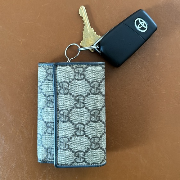 Gucci Card & Key Holder Wallet - Picture 16 of 16